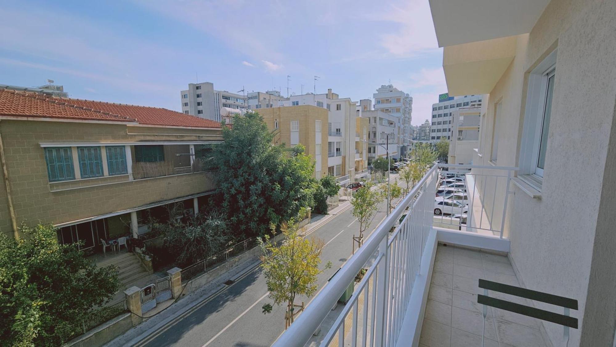 Stay Cosmo City Suites Никосия Экстерьер фото