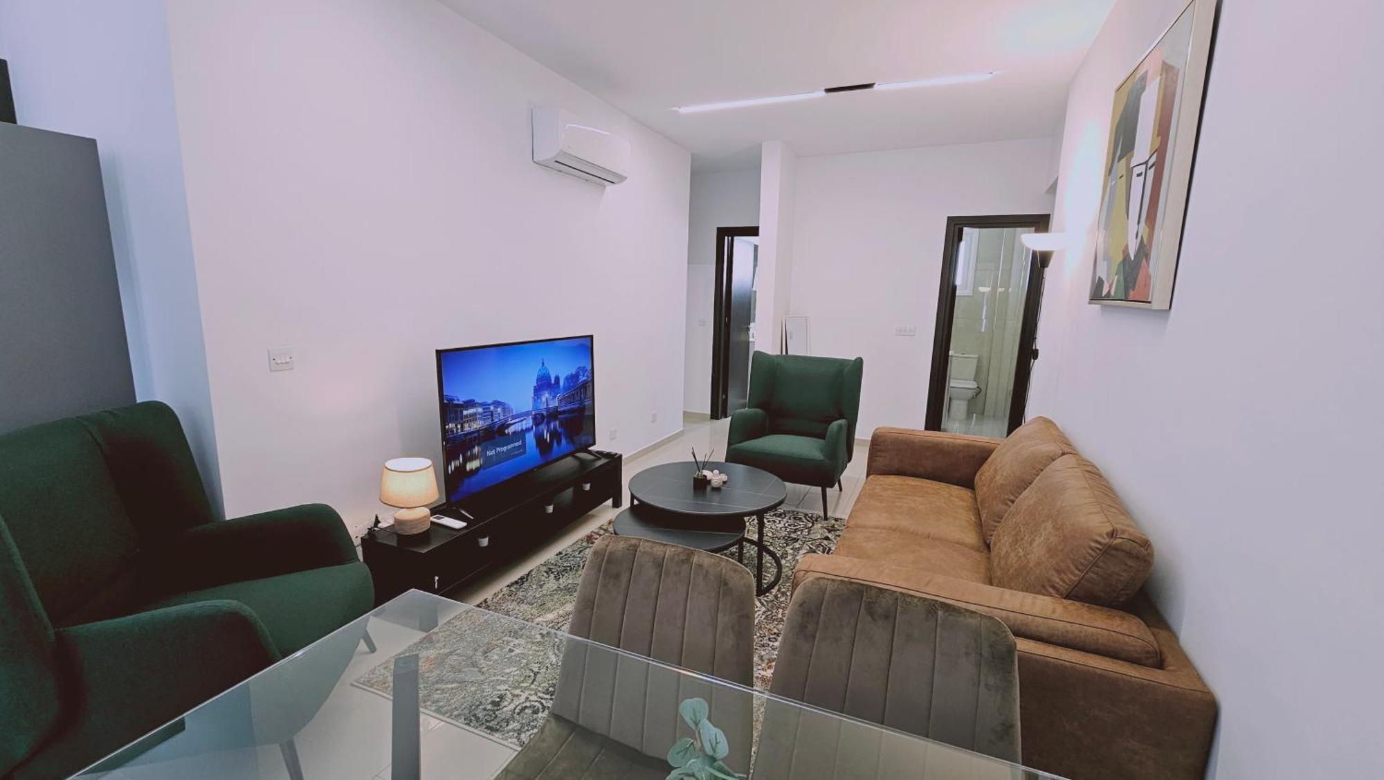 Stay Cosmo City Suites Никосия Экстерьер фото