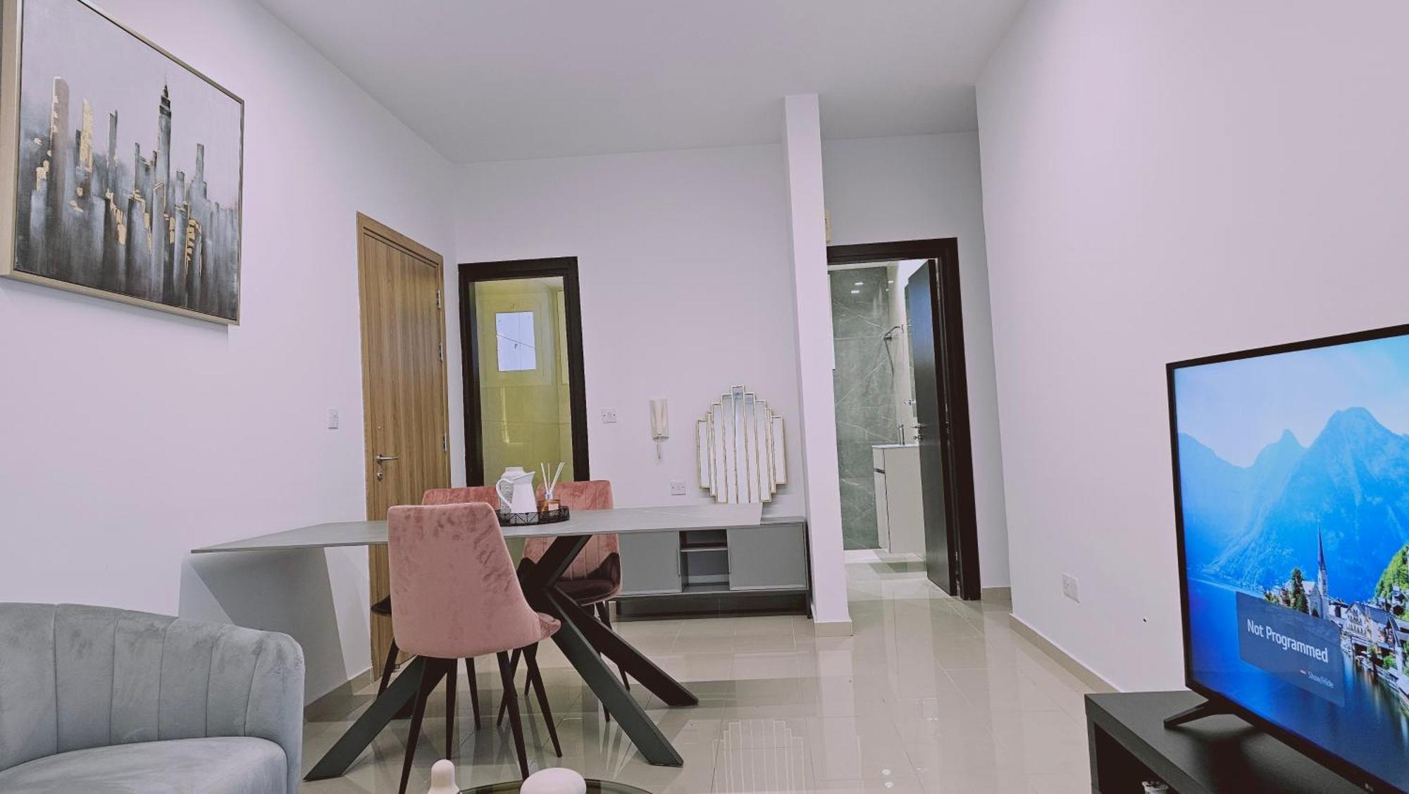 Stay Cosmo City Suites Никосия Экстерьер фото