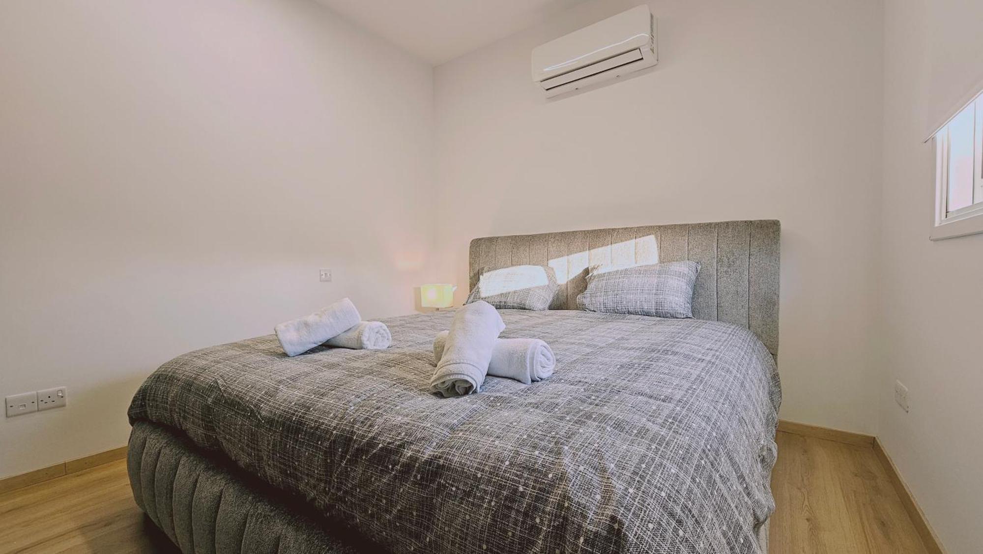Stay Cosmo City Suites Никосия Экстерьер фото