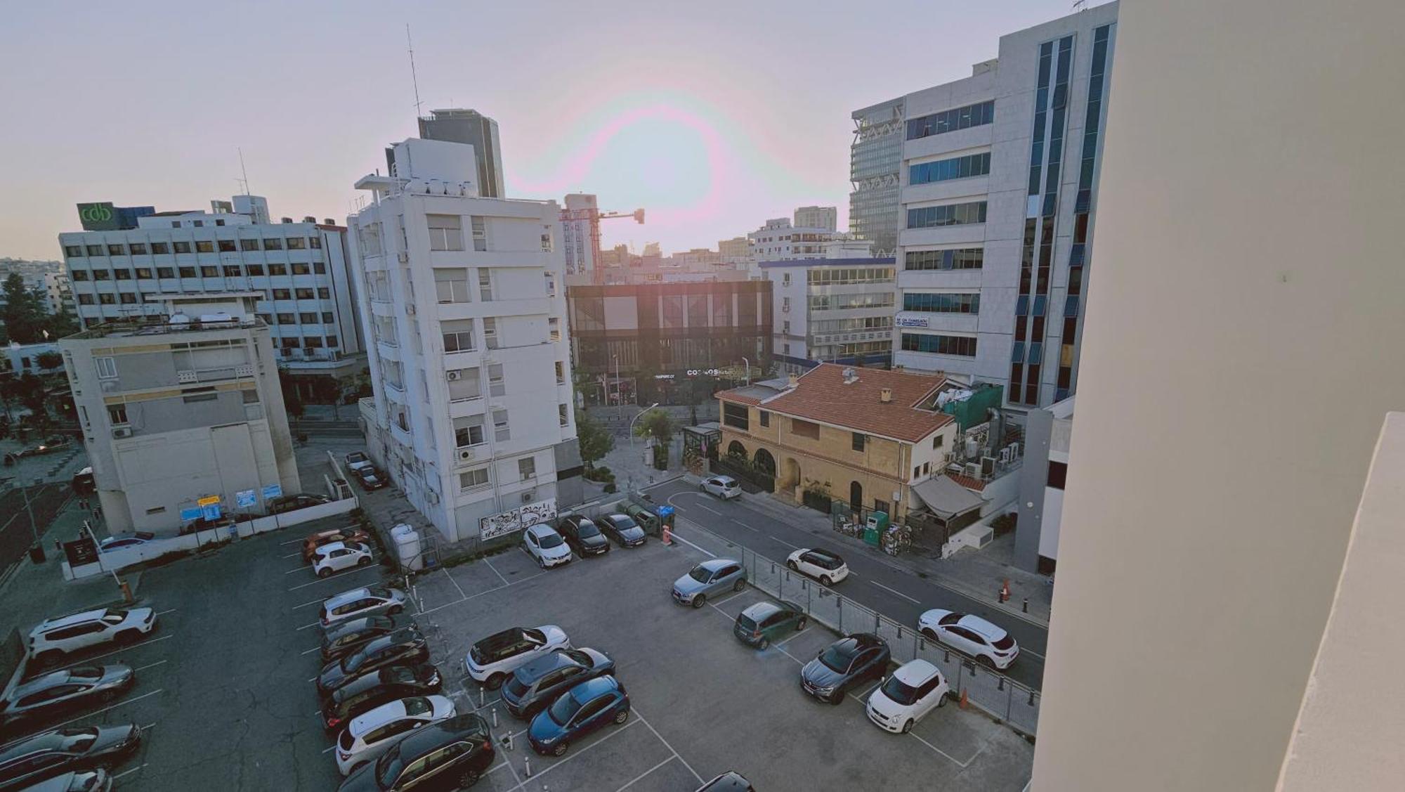 Stay Cosmo City Suites Никосия Экстерьер фото