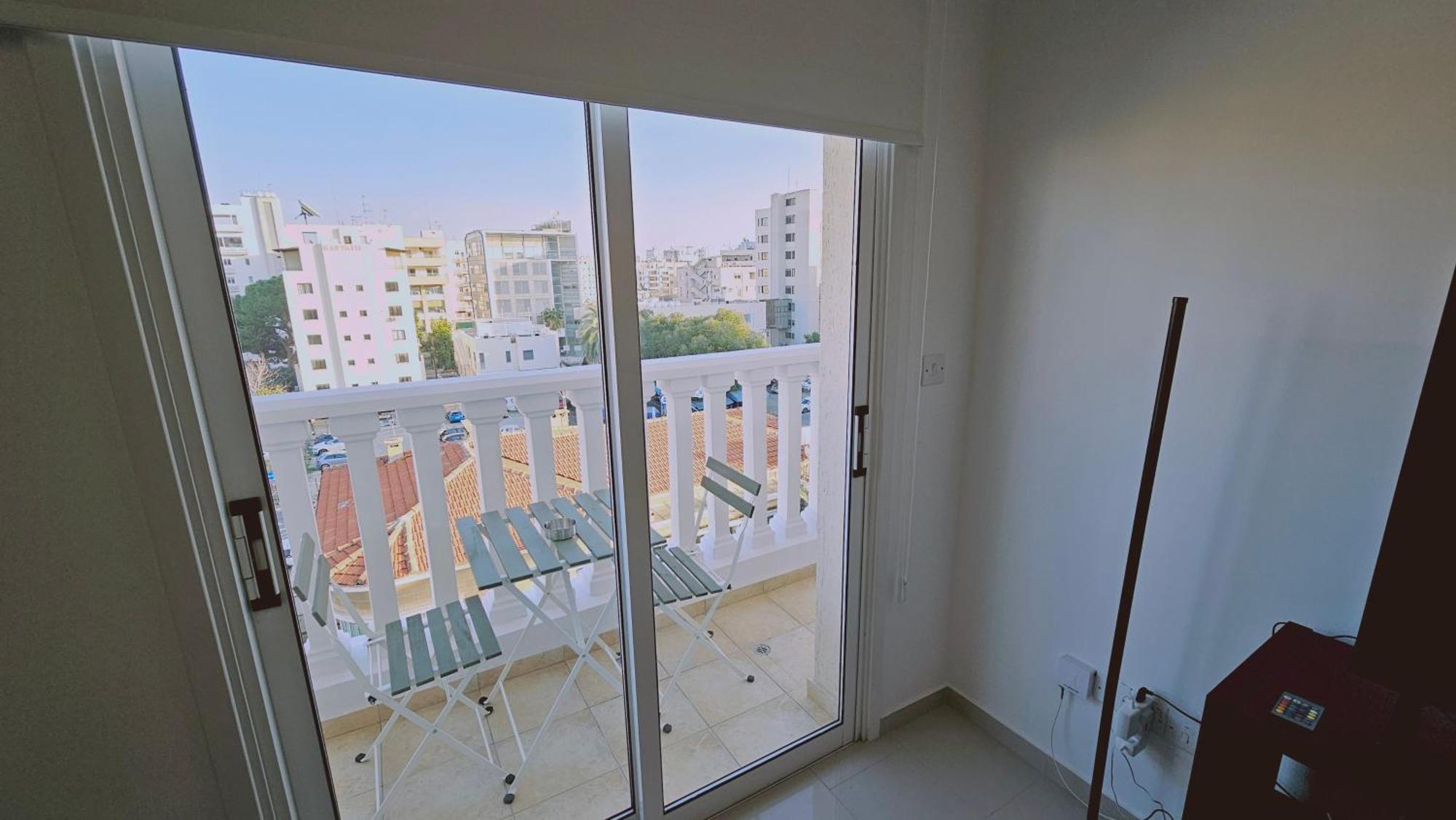 Stay Cosmo City Suites Никосия Экстерьер фото