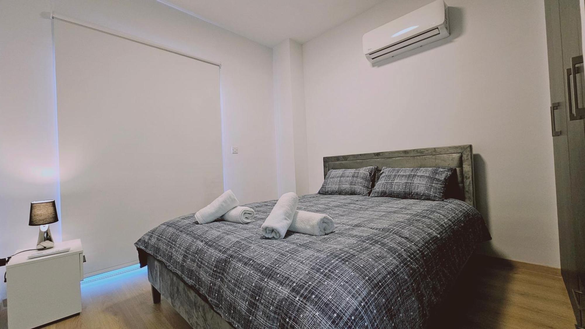 Stay Cosmo City Suites Никосия Экстерьер фото