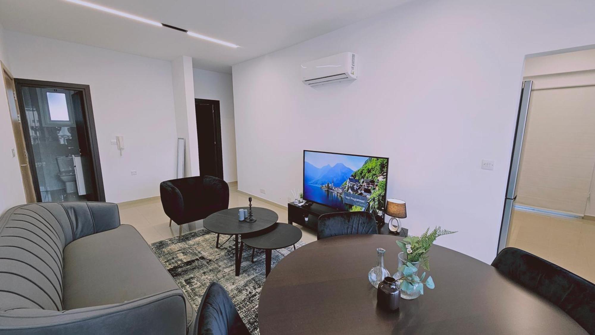 Stay Cosmo City Suites Никосия Экстерьер фото